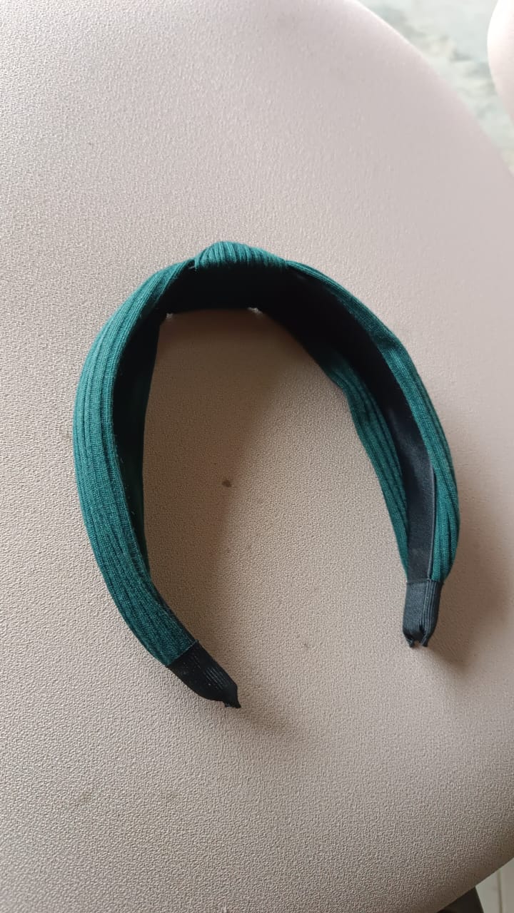 Women’s Ribbed Texture Knot Design Hairband (1 Pc / Mix Design) Women’s Ribbed Texture Knot Design Hairband (1 Pc / Mix Design)